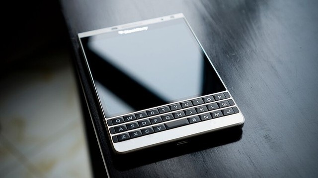 BlackBerry Passport dat chuan bao mat cap chinh phu hinh anh