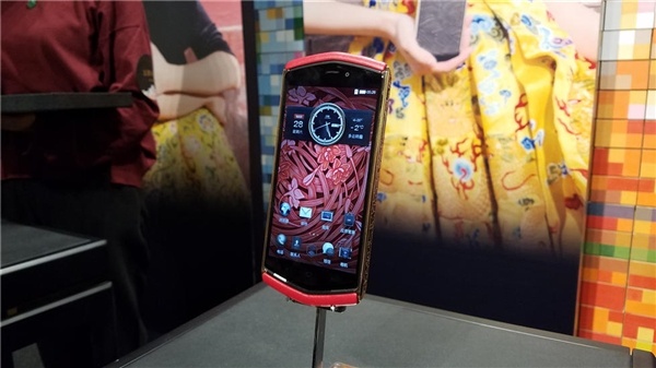 Smartphone camera selfie 30 MP anh 1