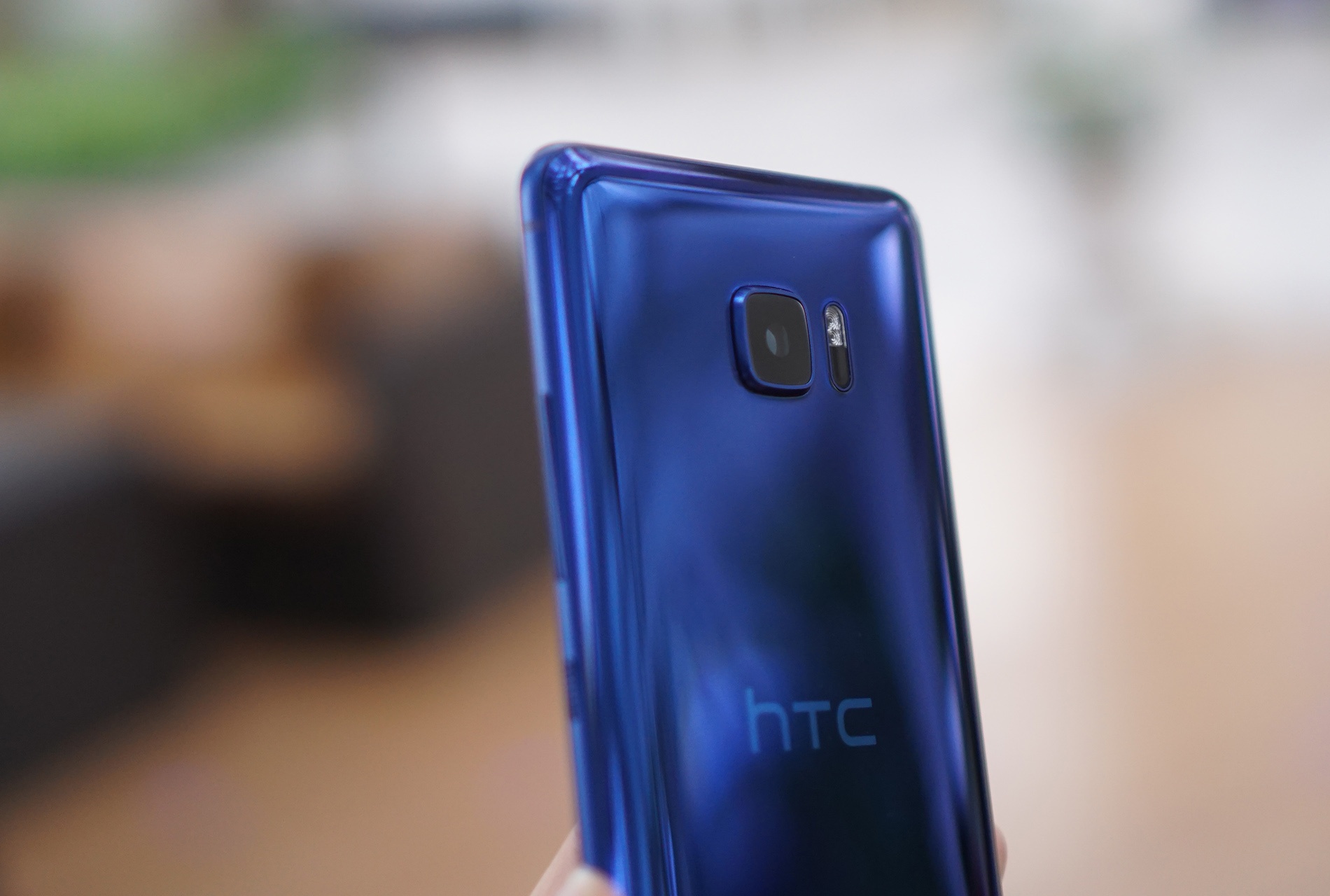 Anh thuc te HTC U Ultra anh 3
