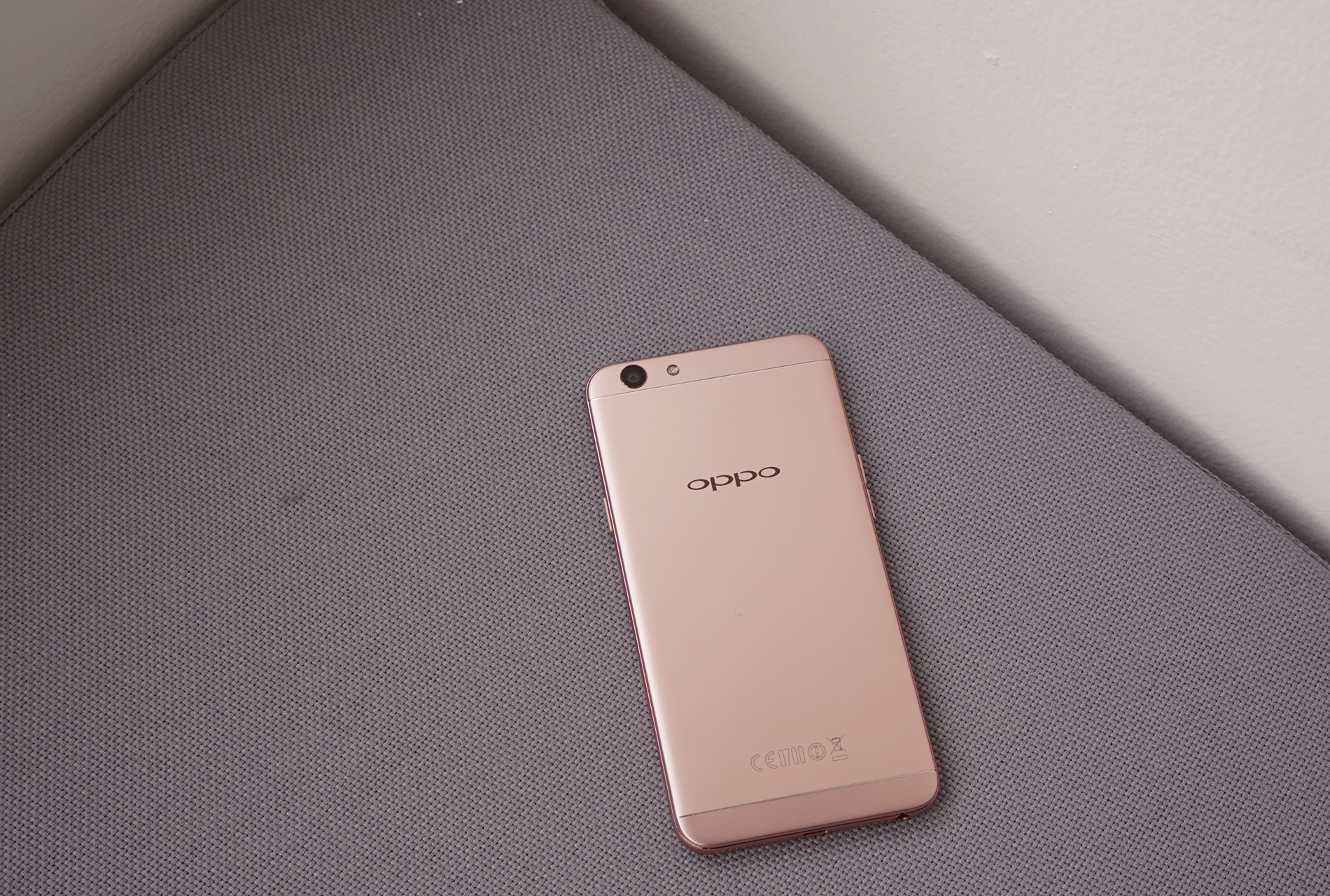 Đánh giá Oppo F1s 2017 ảnh 4 Danh gia Oppo F1s 2017 anh 4