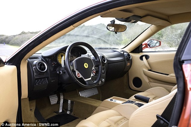 đấu giá siêu xe Ferrari của Donald Trump ảnh 1 dau gia sieu xe Ferrari cua Donald Trump anh 1