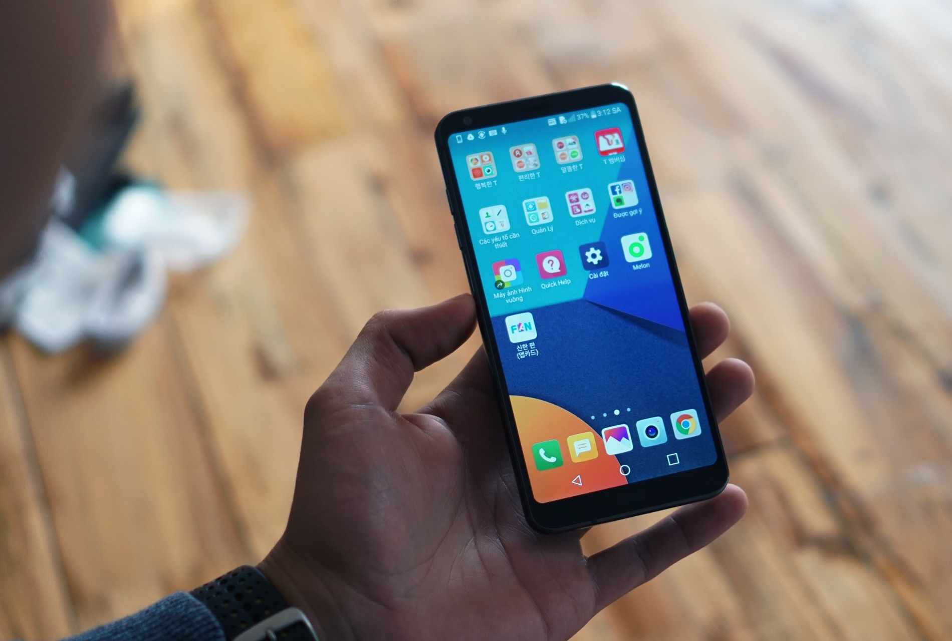 LG ban 20.000 chiec G6 trong ngay dau tien hinh anh