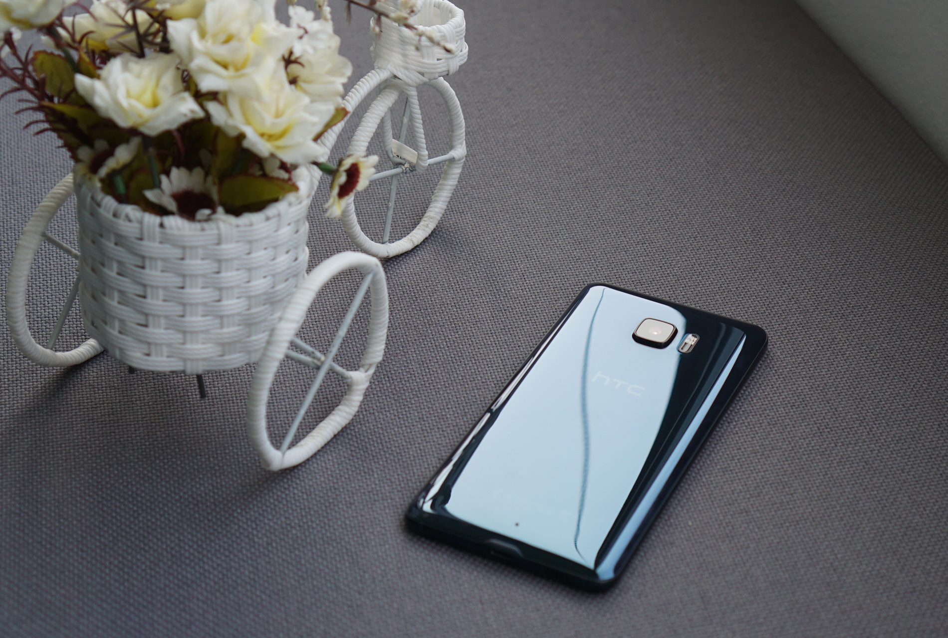 Danh gia HTC U Ultra: Tot moi mat, nhung chua du hinh anh