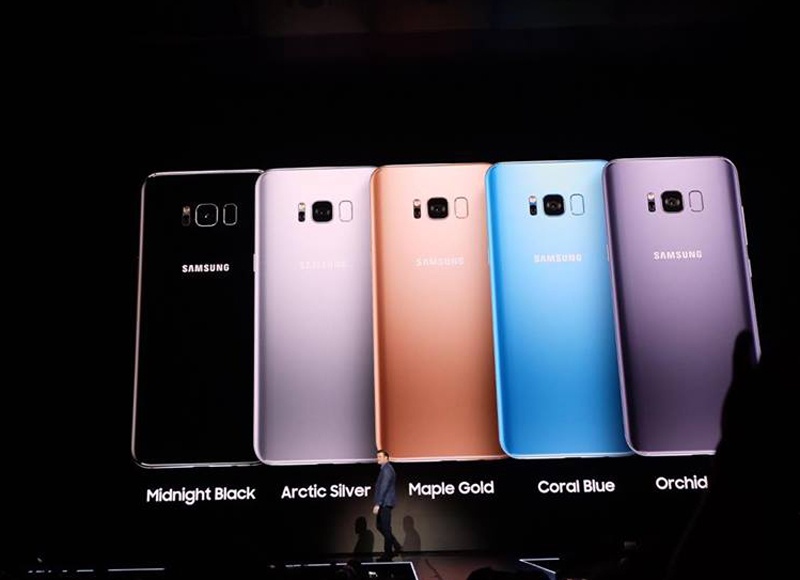 Samsung Galaxy S8 va S8+ ra mat voi man hinh vo cuc, 4G toc do 1 Gbps hinh anh