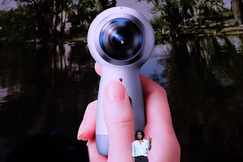 Samsung DeX ra mắt ảnh 2 Samsung DeX ra mat anh 2