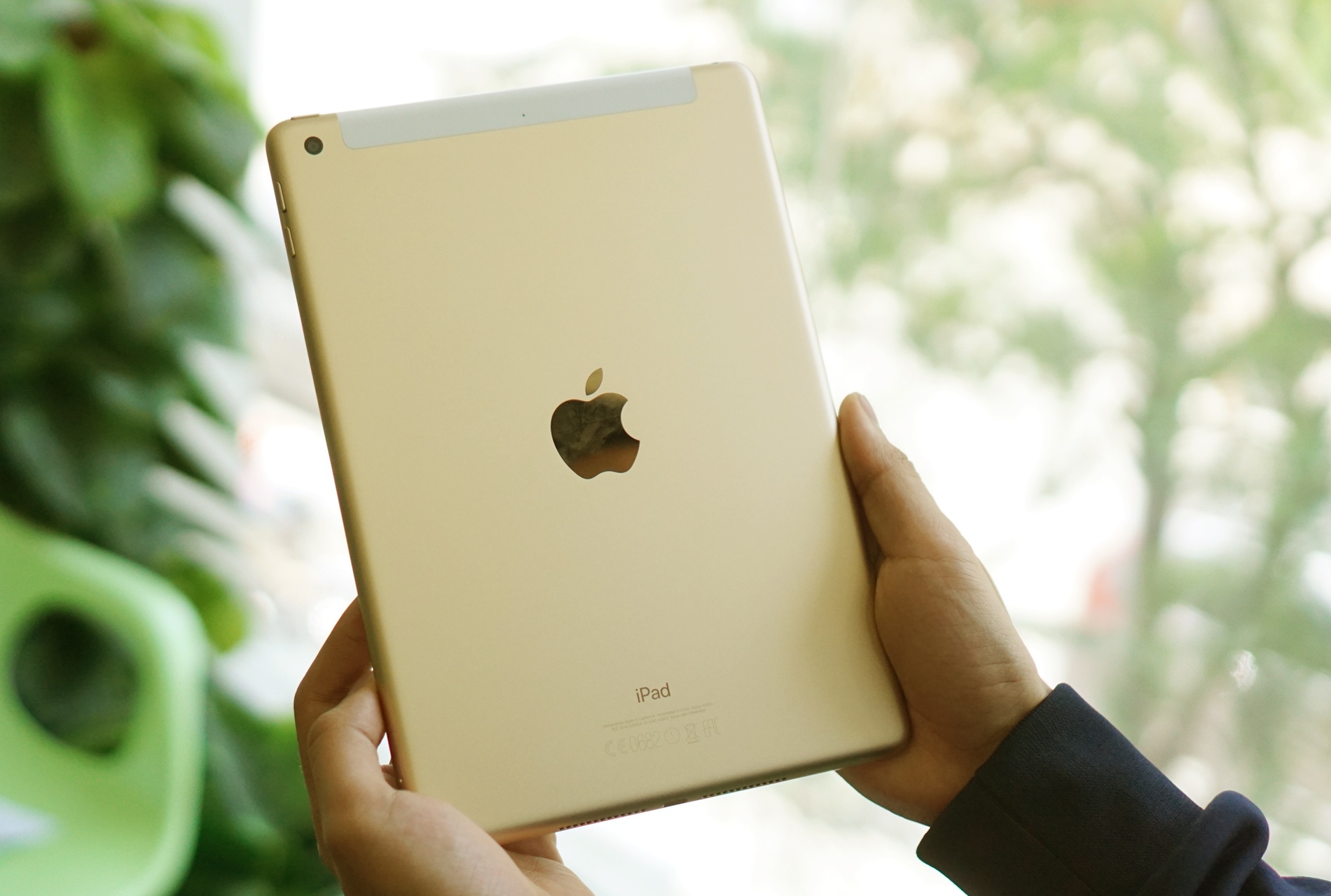 iPad 2017 ve Viet Nam voi gia gan 10 trieu dong hinh anh