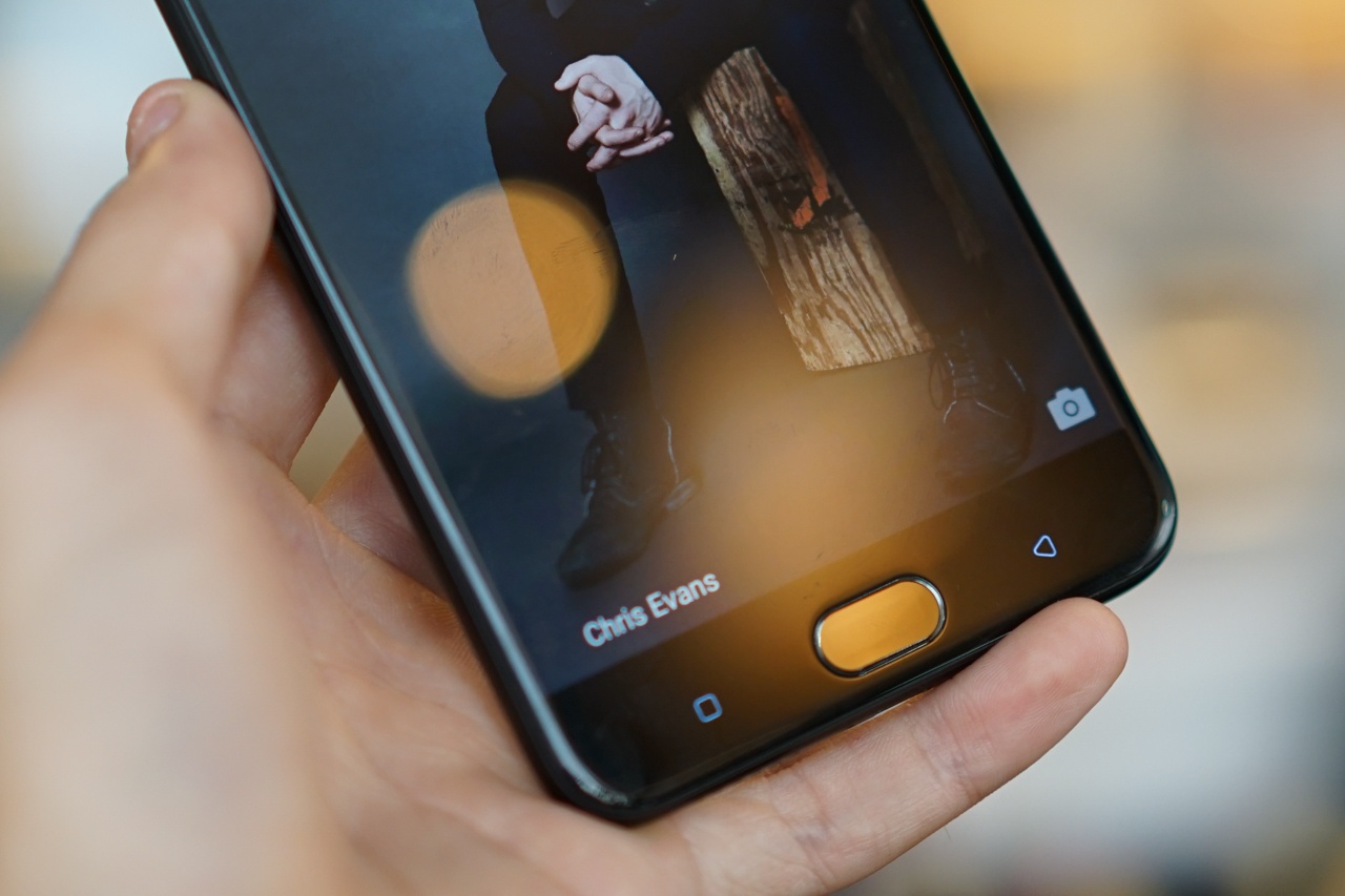 Oppo F3 Plus mau den mo anh 2