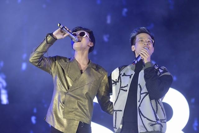 8Finity Show chung kien nhung man song ca chua tung xuat hien hinh anh