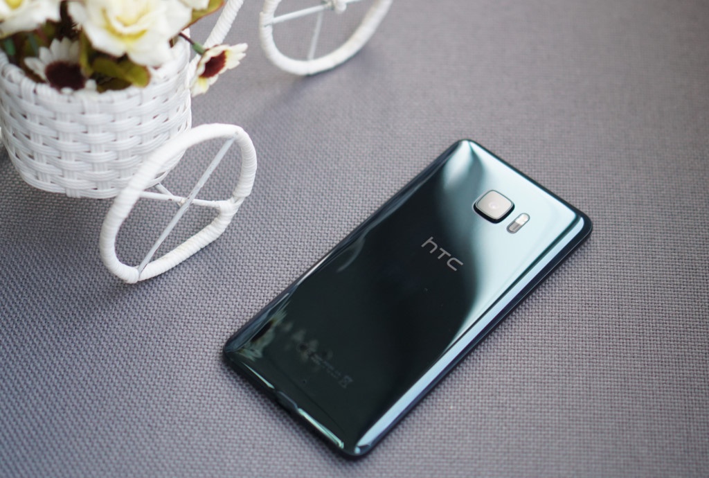 5 smartphone khong co giac cam tai nghe anh 3