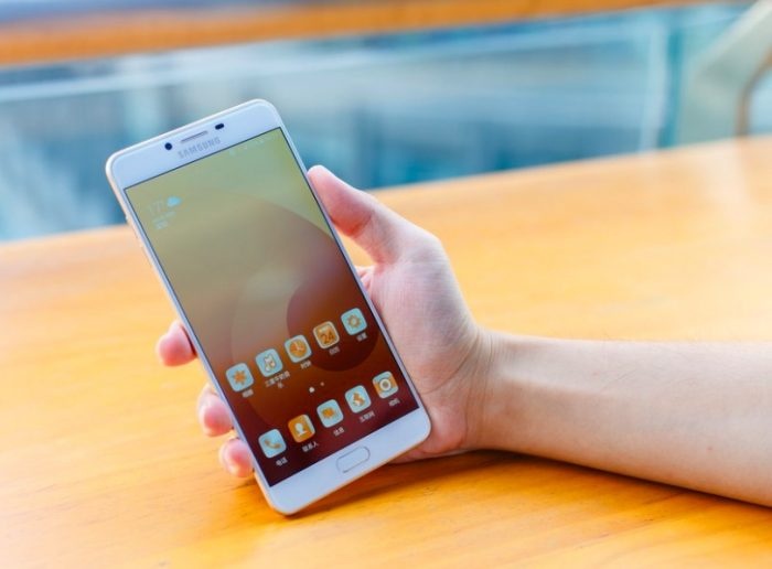 Mua smartphone 6 inch nao anh 3