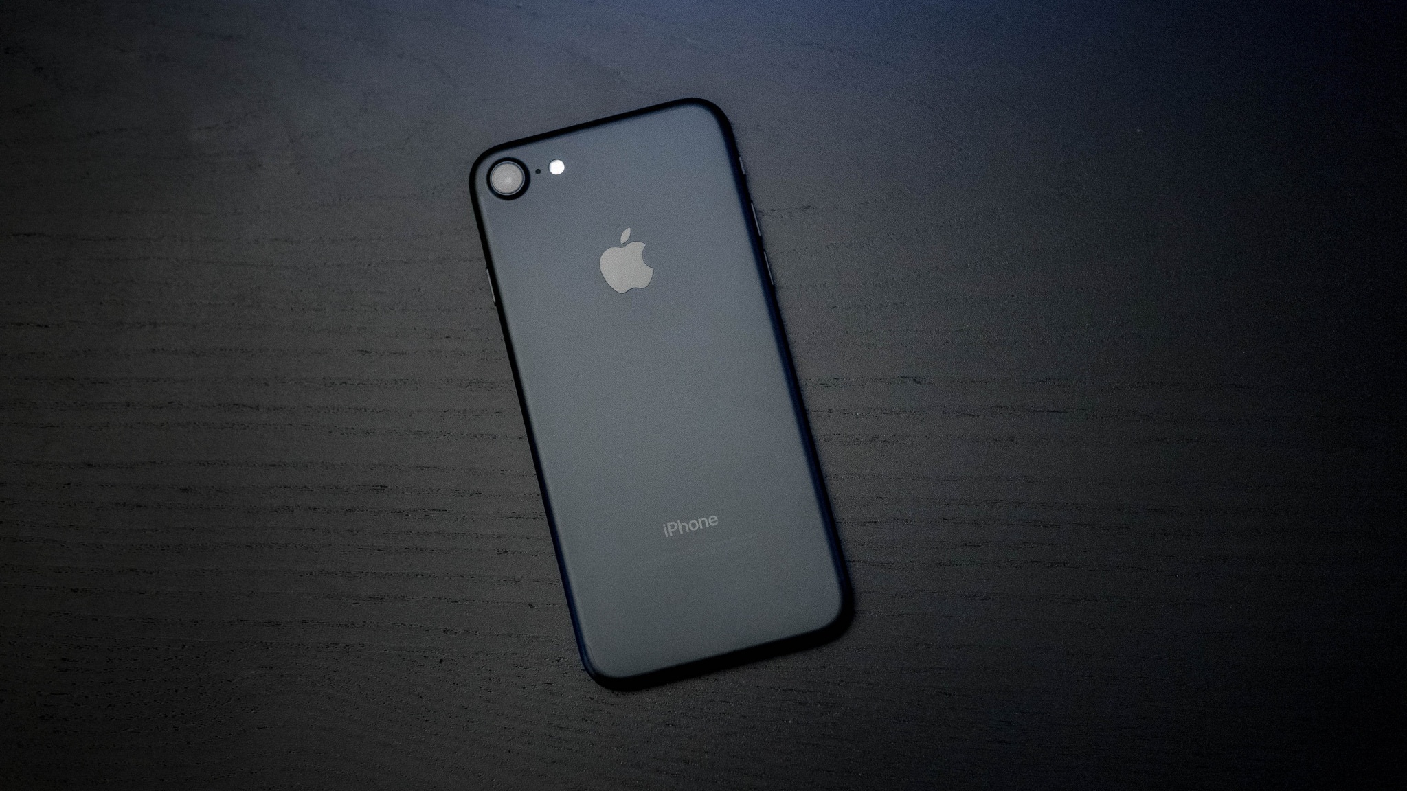 Gia trung binh iPhone len cao ky luc hinh anh