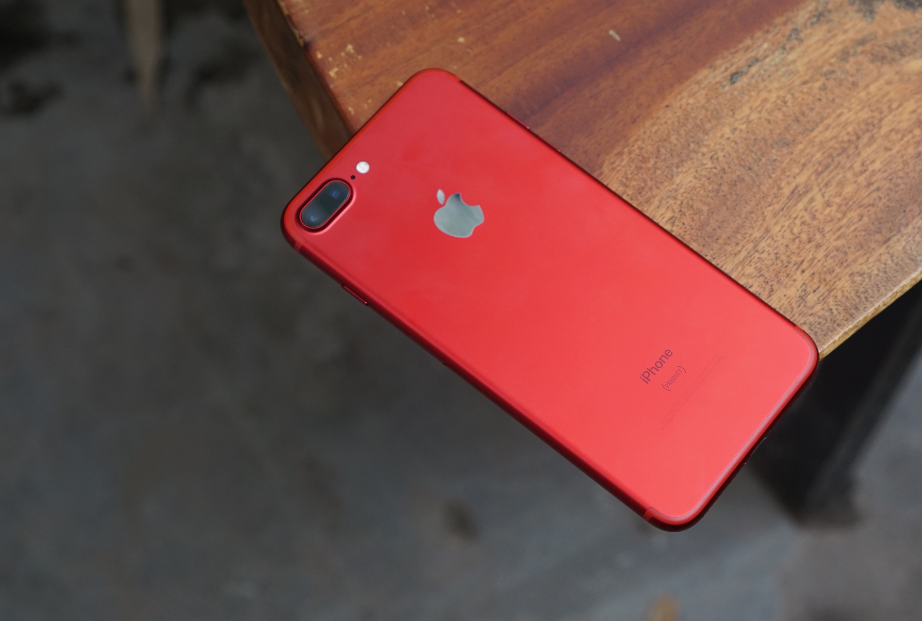 iPhone mau moi: That bai cua Apple tai Viet Nam? hinh anh