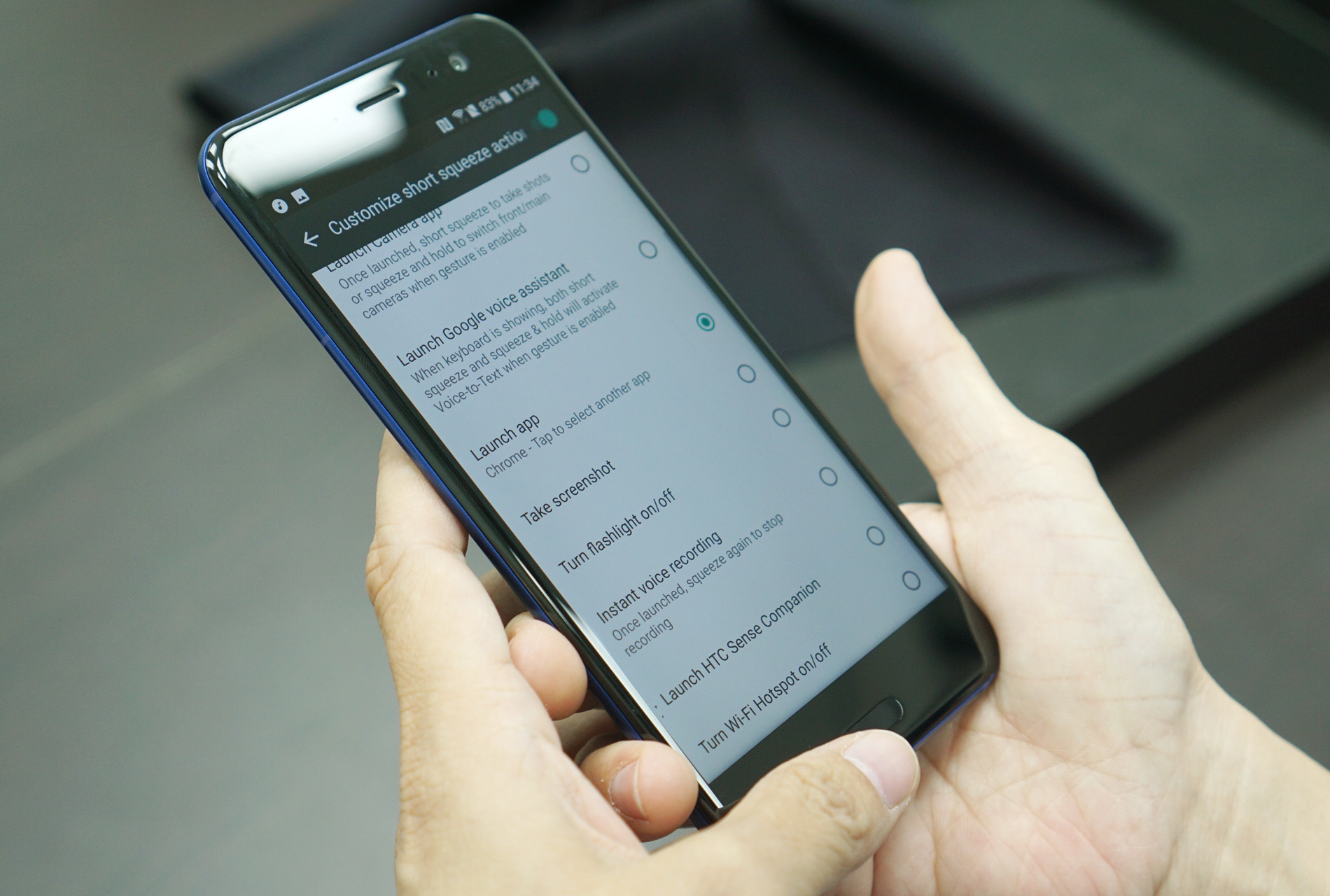 Anh thuc te HTC U11 anh 13