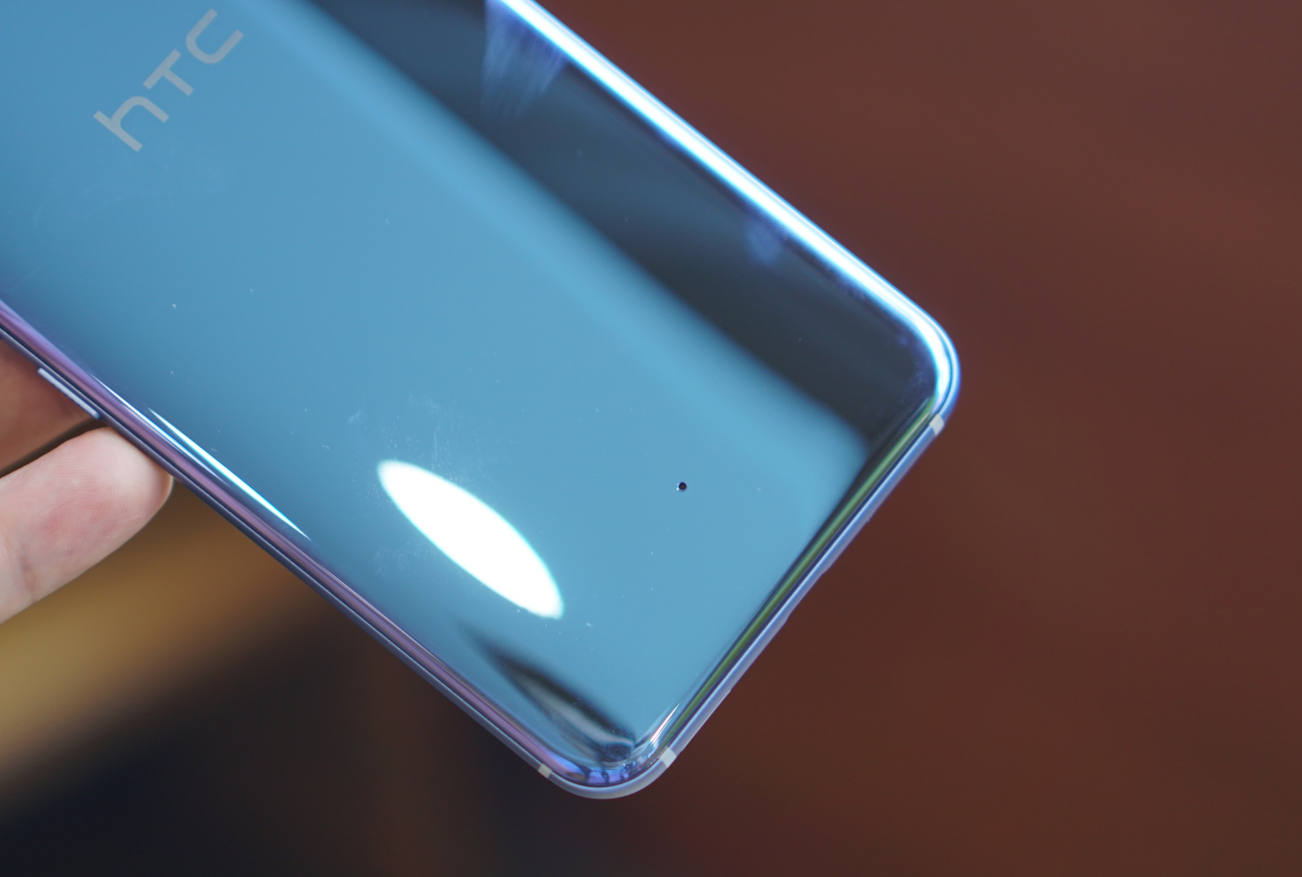 Anh thuc te HTC U11 anh 8