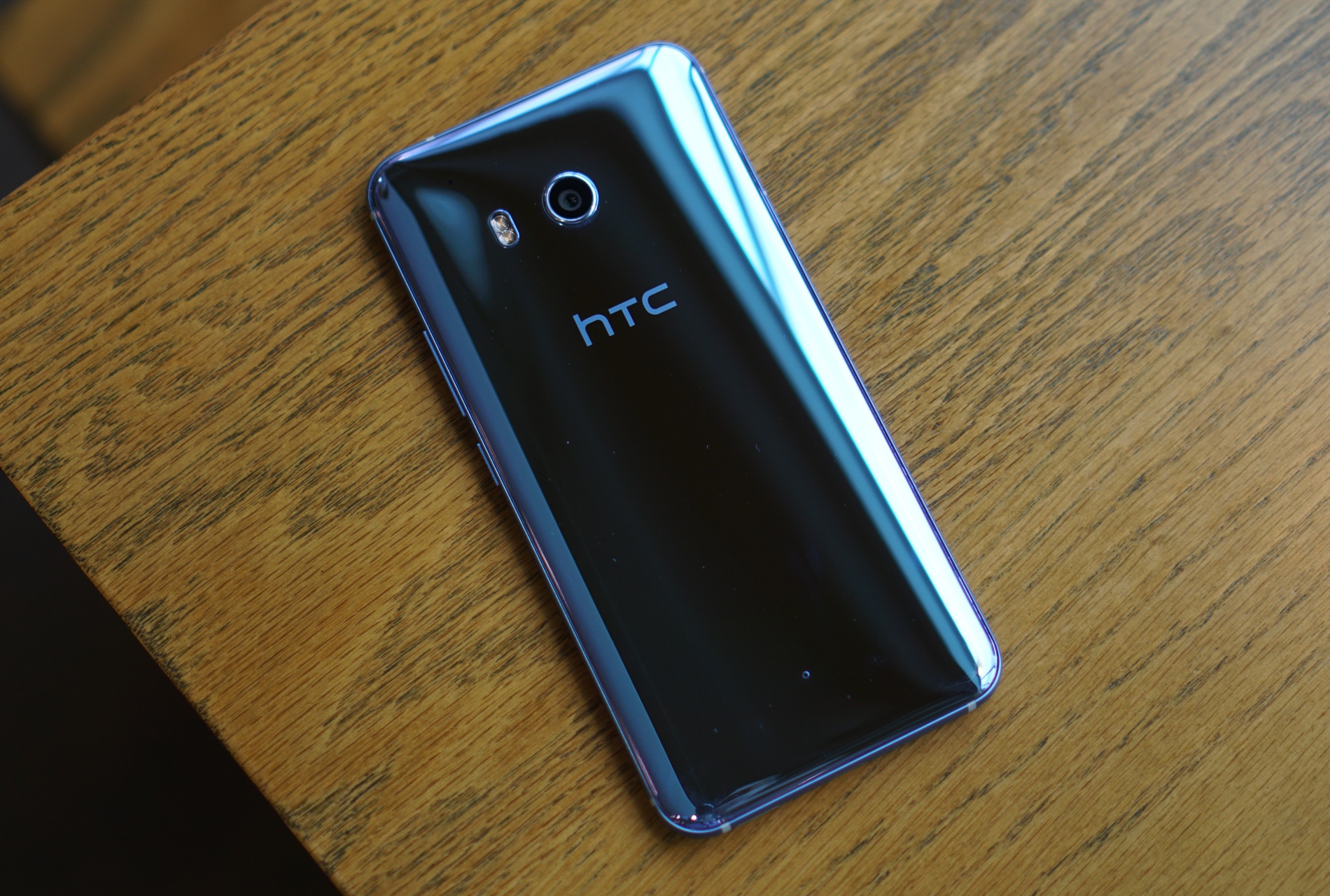 Anh thuc te HTC U11 anh 5
