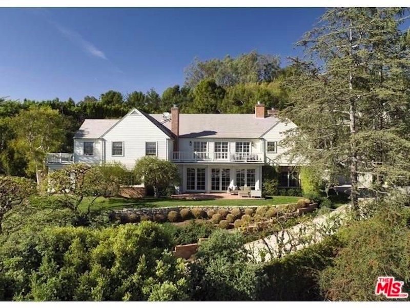 Ty phu 9X cua Snapchat cuoi vo anh 6