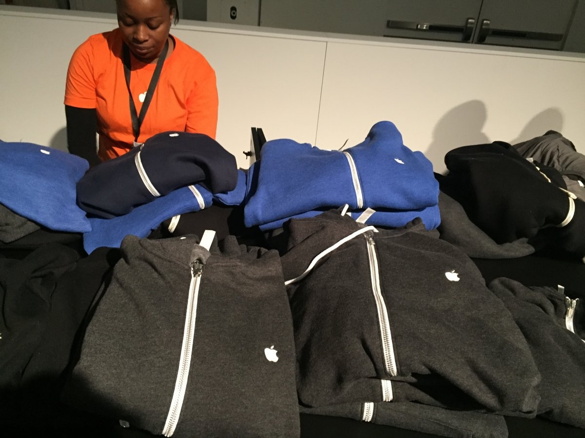 Nhung san pham Apple chi co the mua mot lan trong nam hinh anh