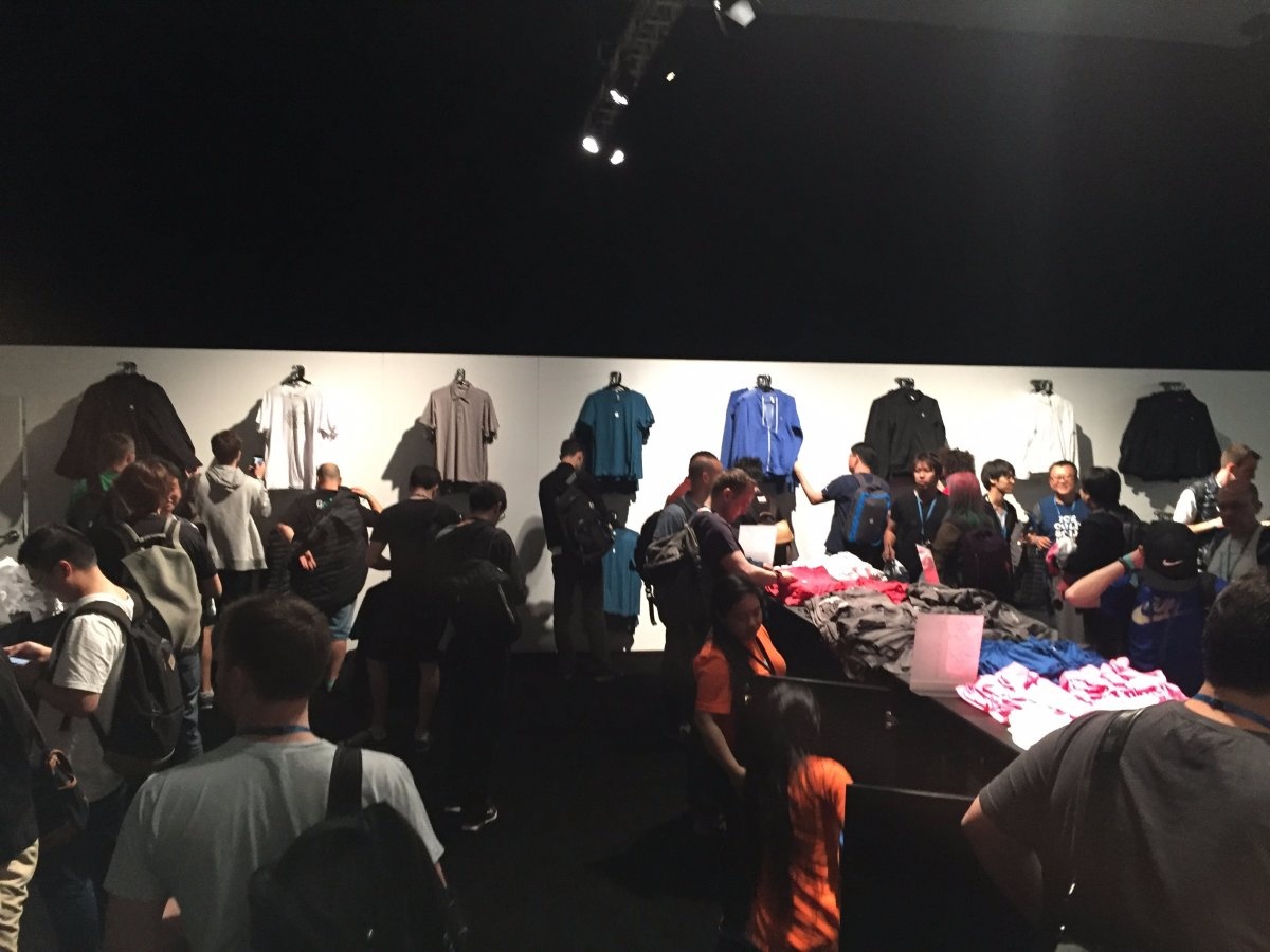 Apple ban do luu niem tai WWDC anh 2