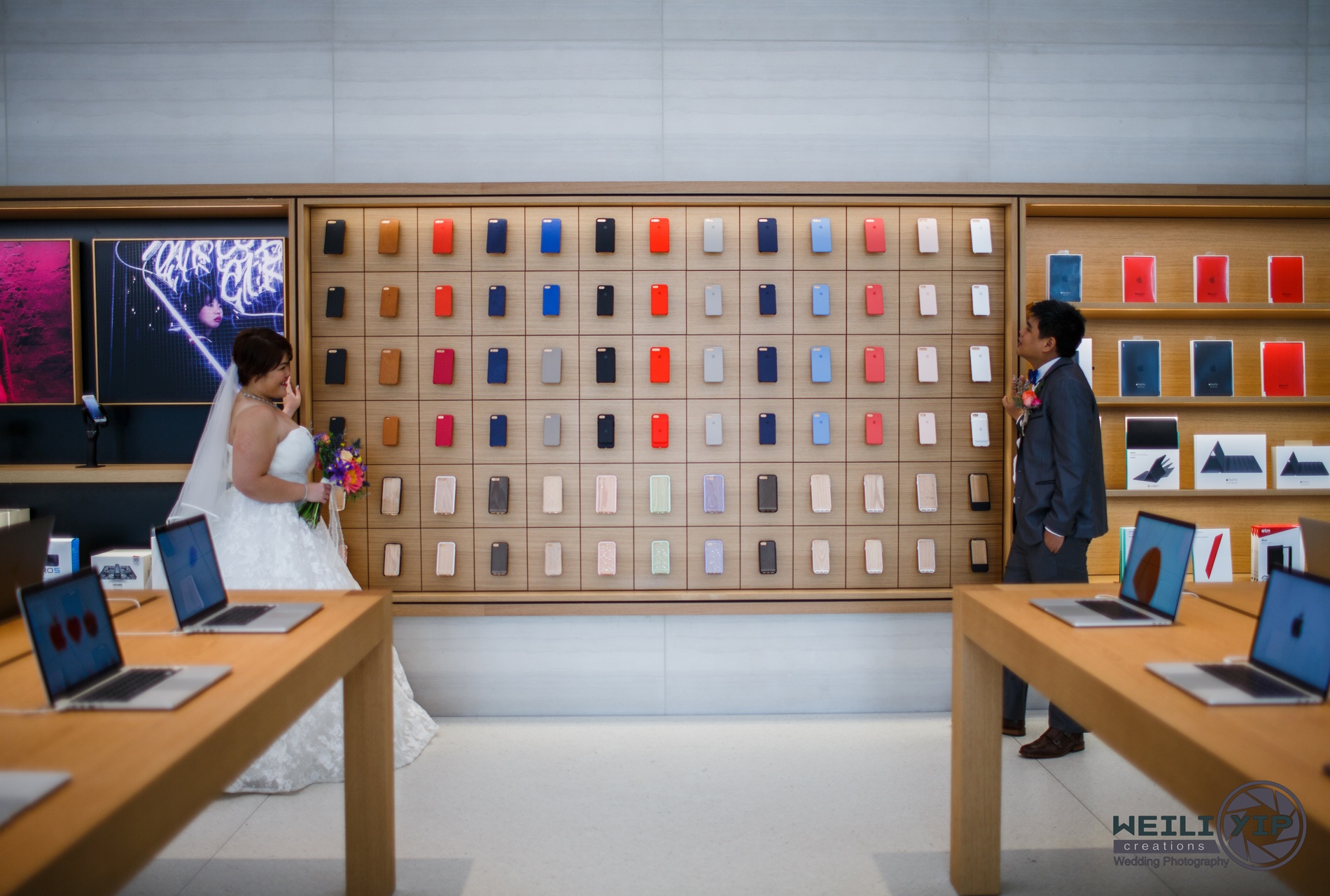 Chup anh cuoi tai Apple Store hinh anh