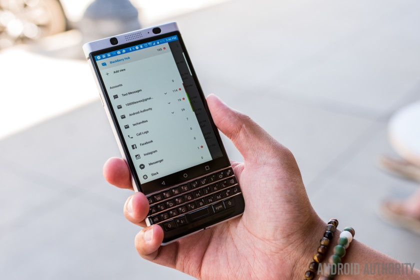 nhung smartphone khong co hang chinh hang anh 3