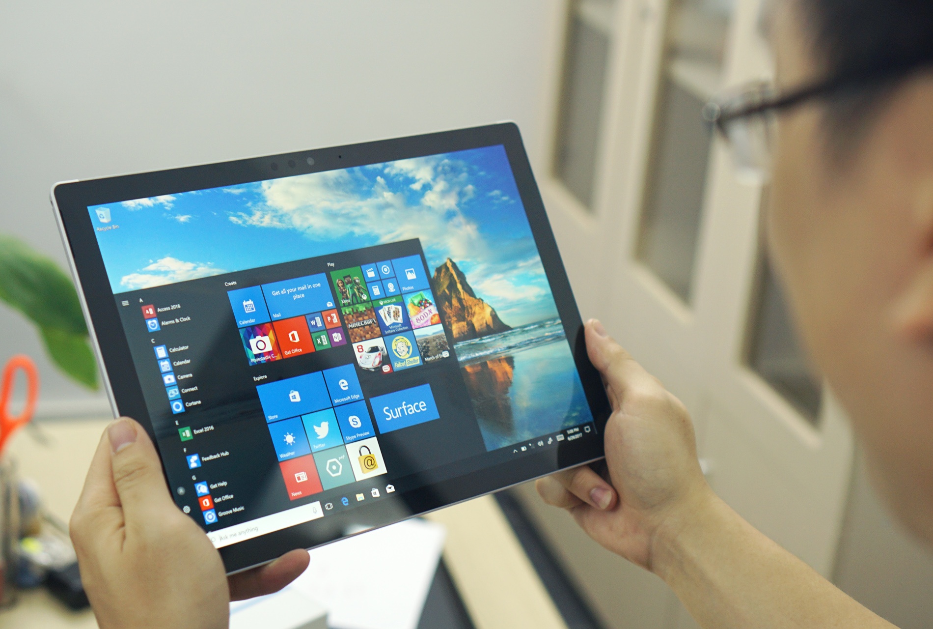 Surface Pro 5 ve Viet Nam anh 5