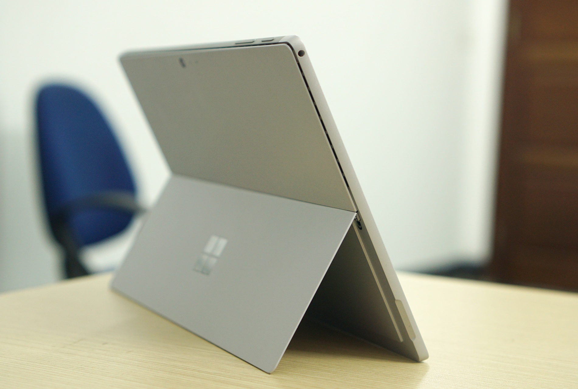 Surface Pro 5 ve Viet Nam anh 2