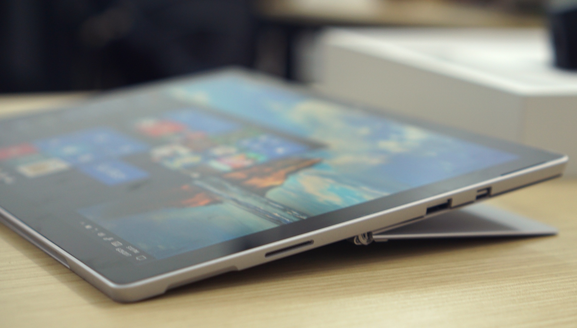 Surface Pro 5 ve Viet Nam anh 9