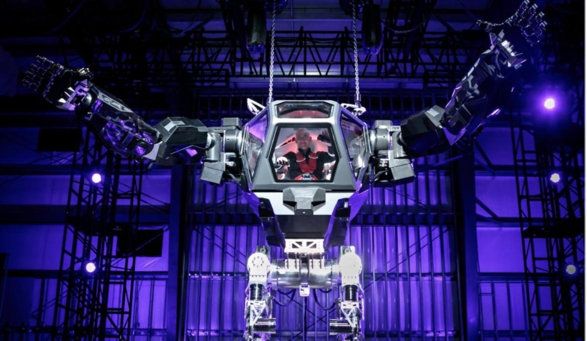 Jeff Bezos thu nghiem robot khong lo trong nhu quai vat hinh anh