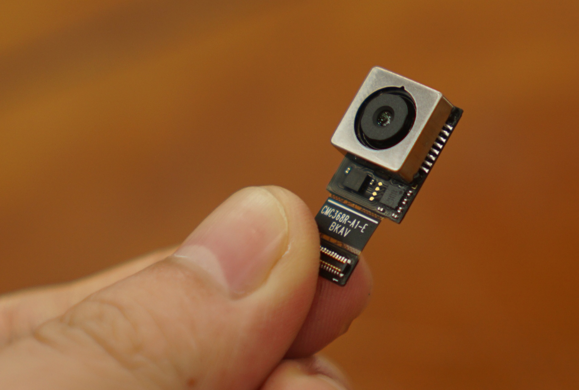 Ben trong nha may san xuat Bphone 2 anh 8