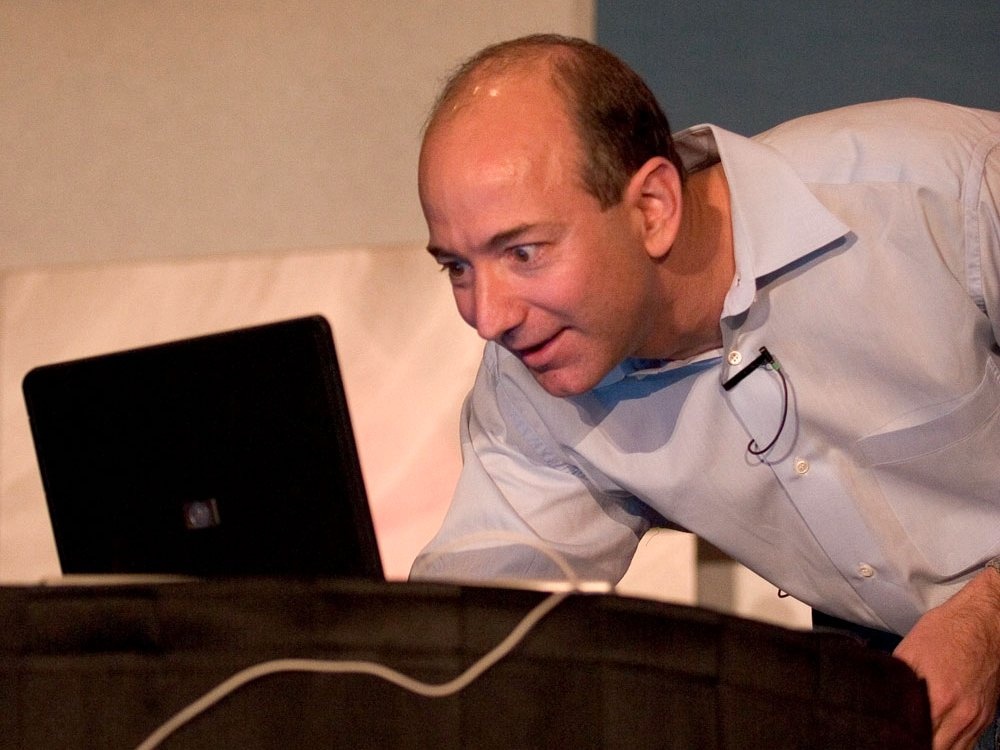Jeff Bezos lam giau nhu the nao? anh 10