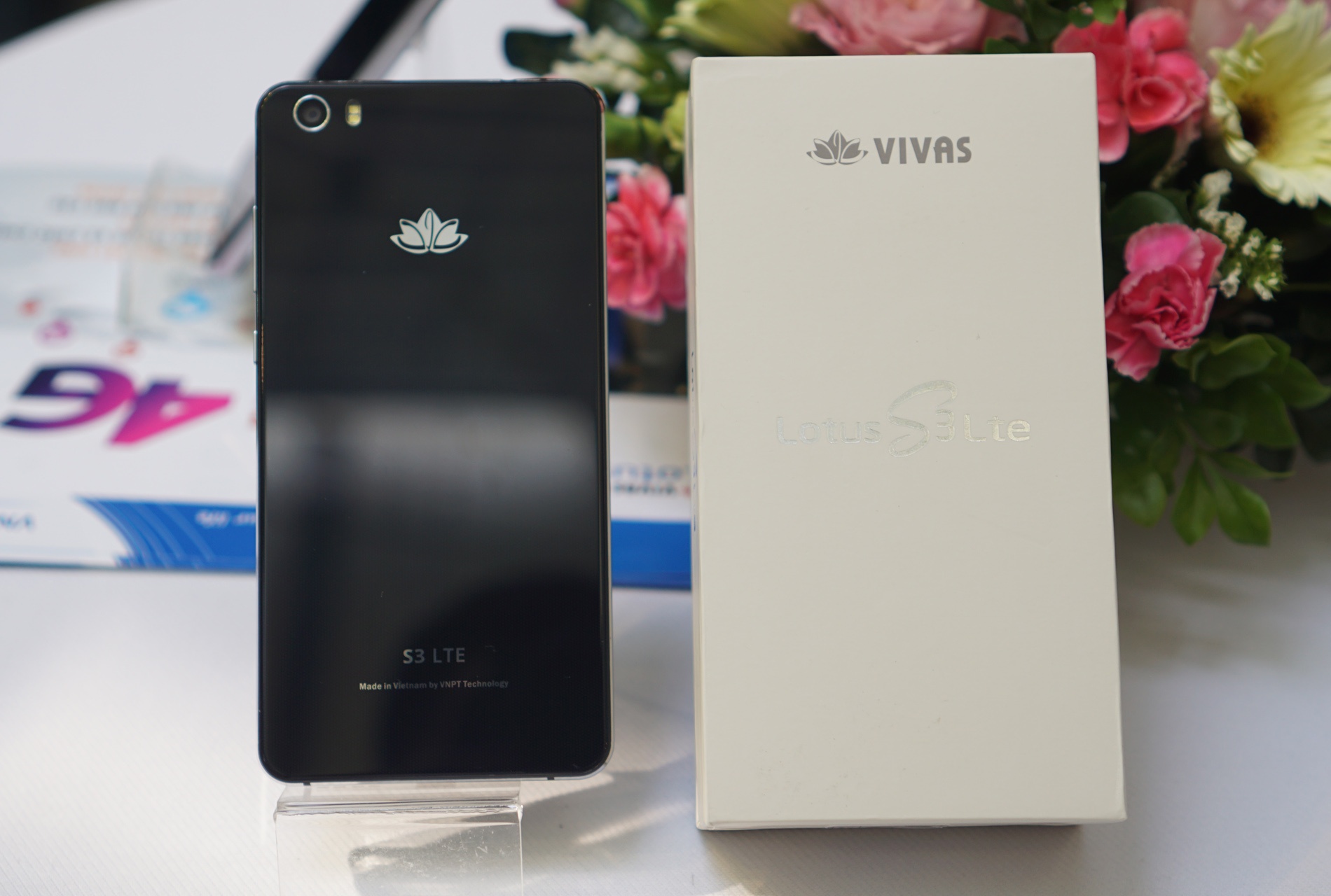 Can canh dien thoai Vivas Lotus S3 LTE hinh anh