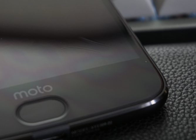 smartphone khong the vo de bi xuoc anh 2