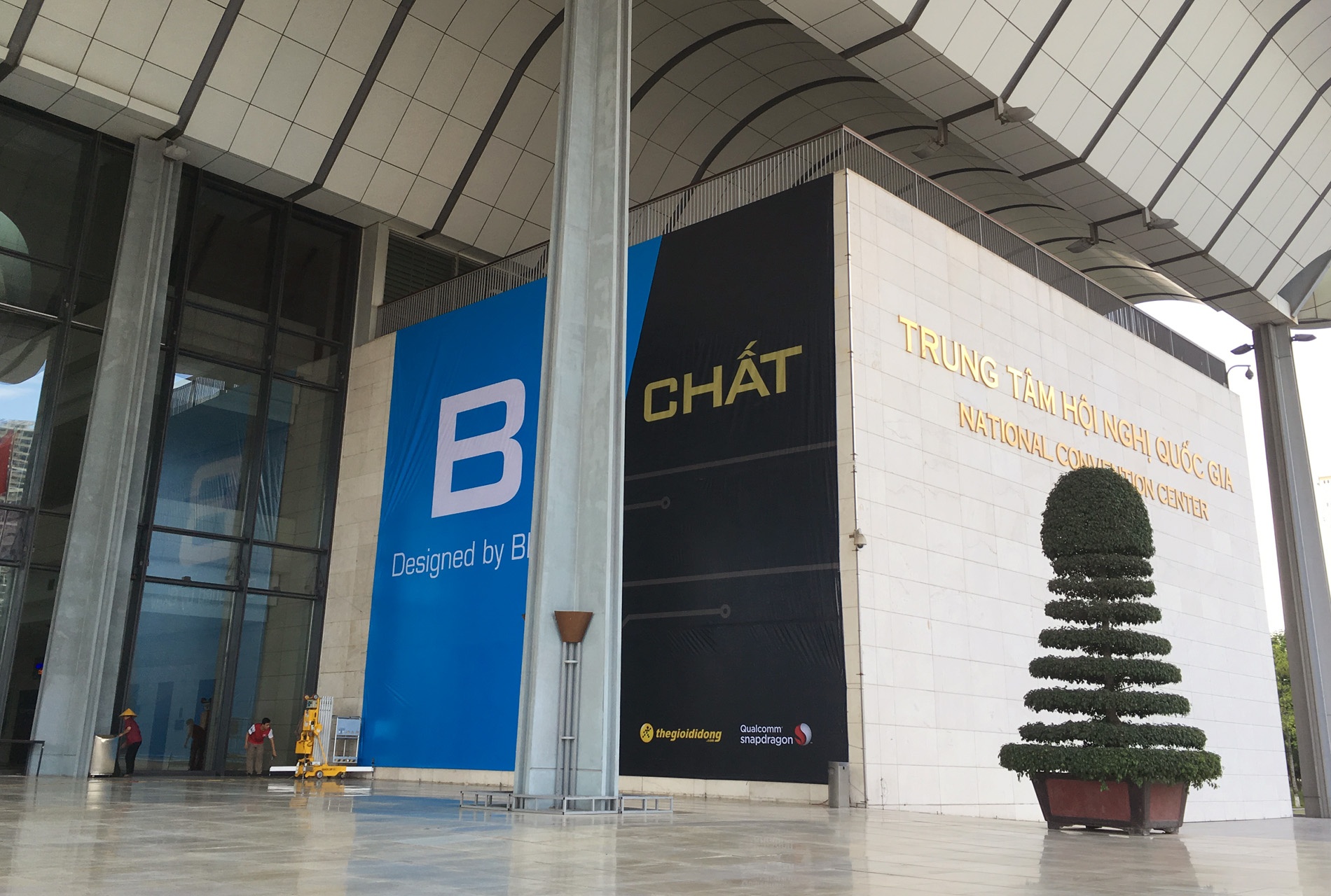 Khung canh noi dien ra su kien ra mat Bphone anh 6