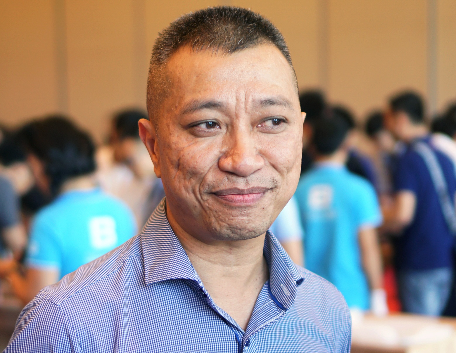 Co nen mua Bphone 2017? anh 1