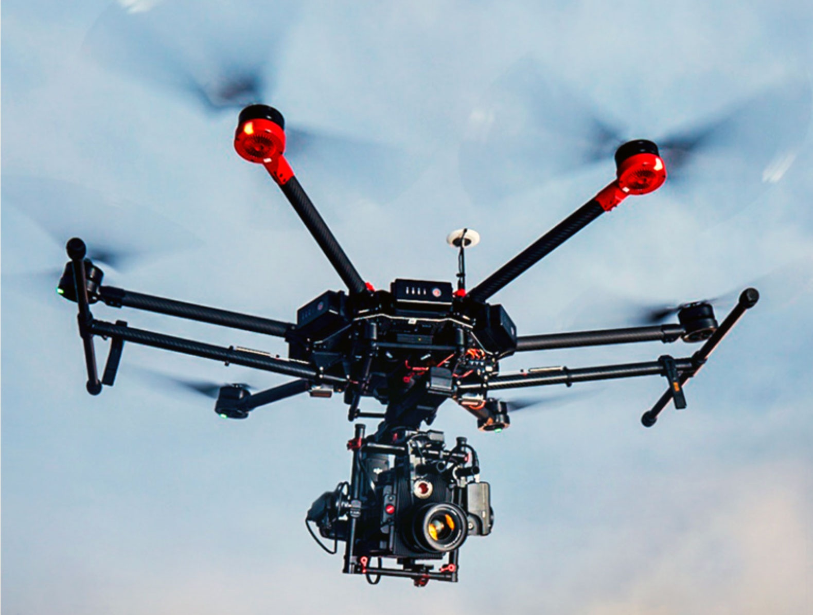 Cai dat va bay thu chiec DJI Matrice 600 hinh anh