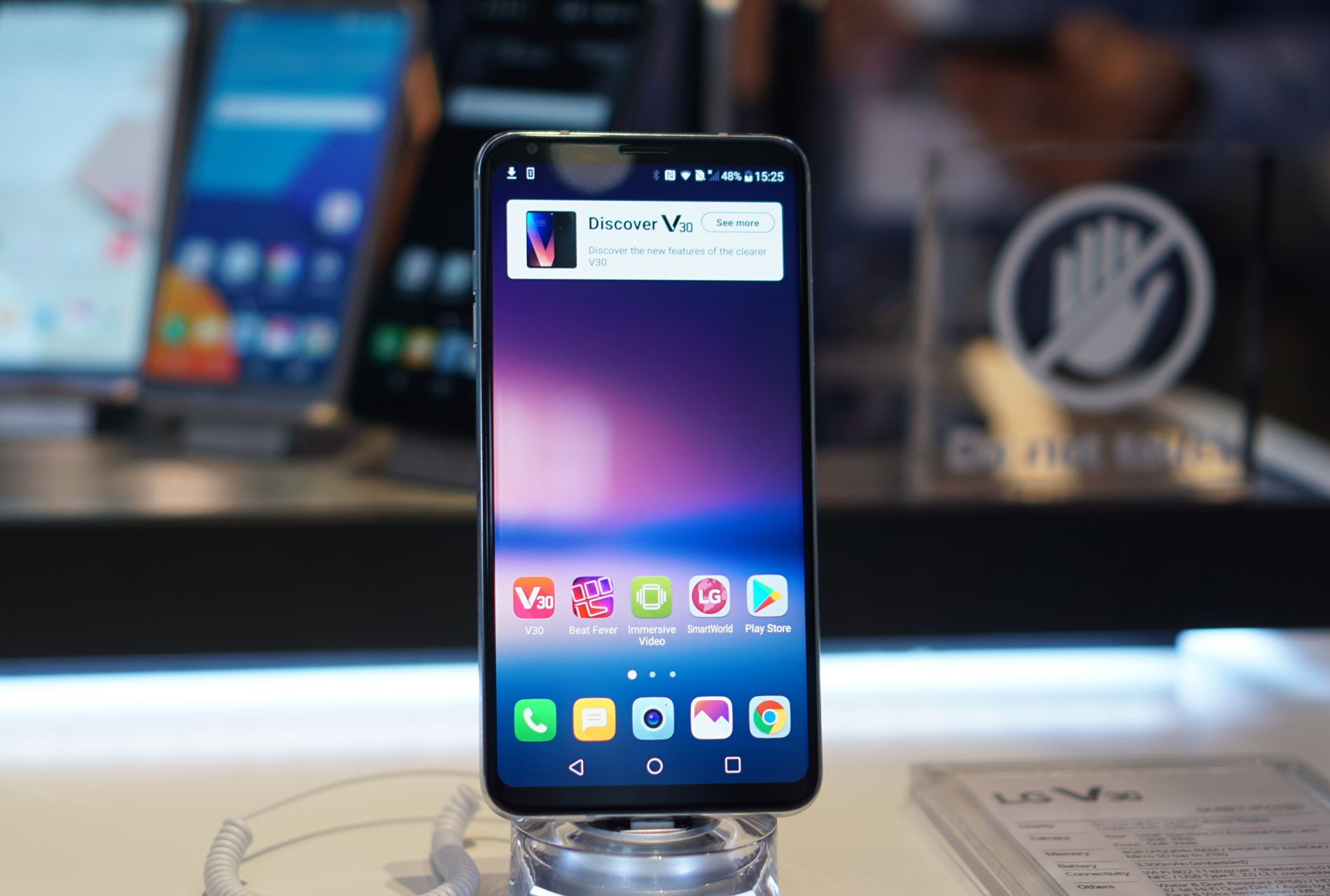 Anh thuc te LG V30 anh 12