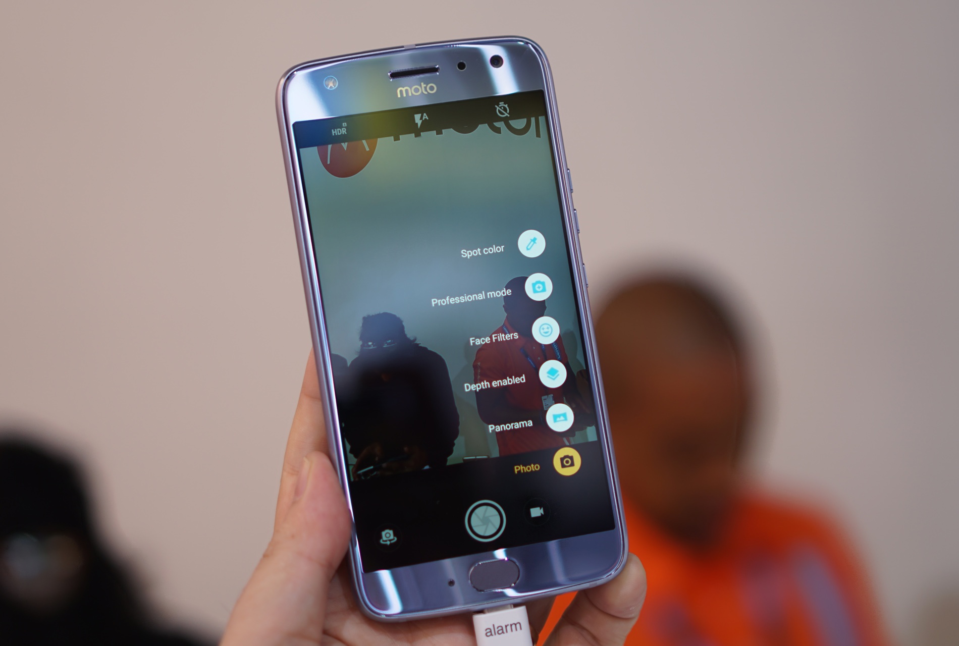 Anh thuc te Moto X4 anh 10