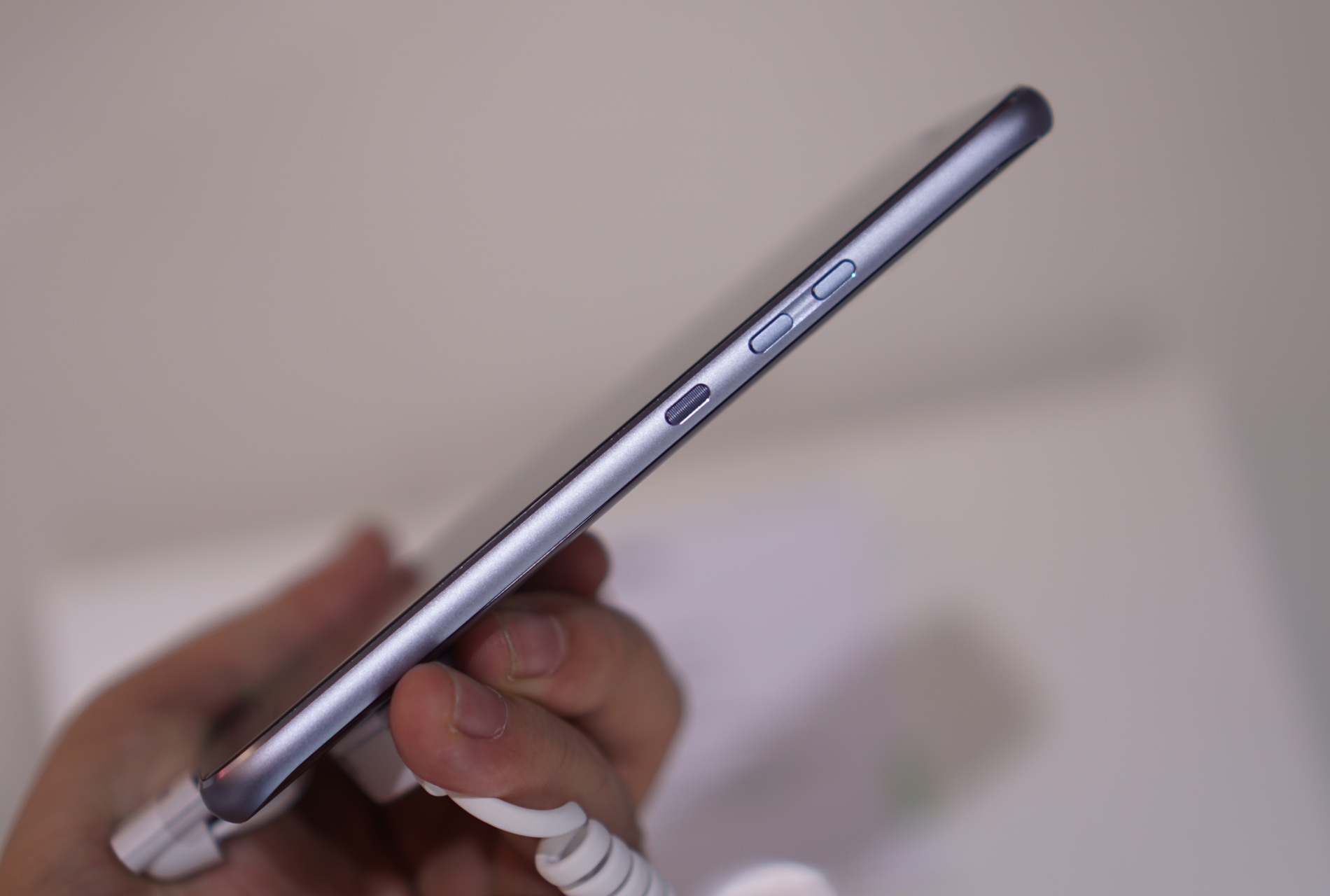 Anh thuc te Moto X4 anh 4