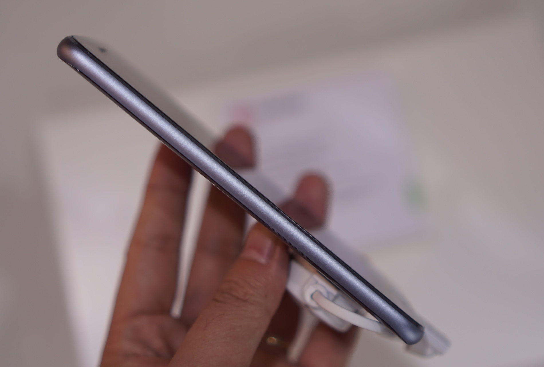 Anh thuc te Moto X4 anh 5