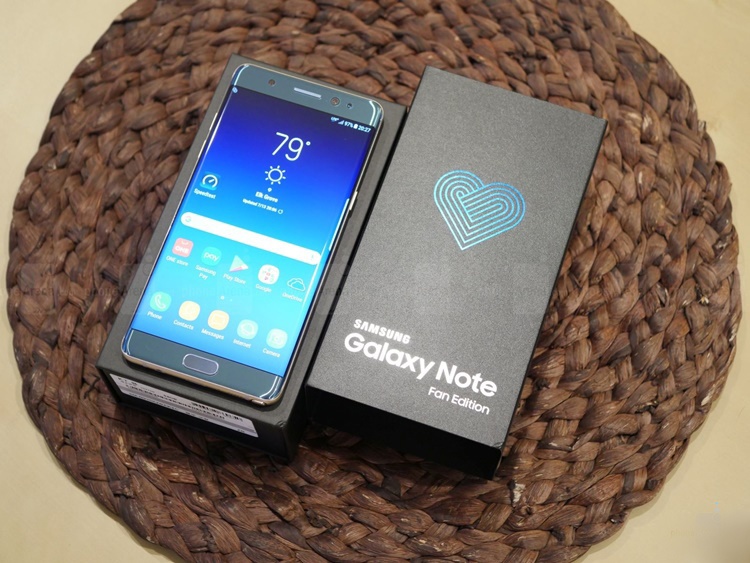 Galaxy Note FE ban het sach sau 2 thang hinh anh