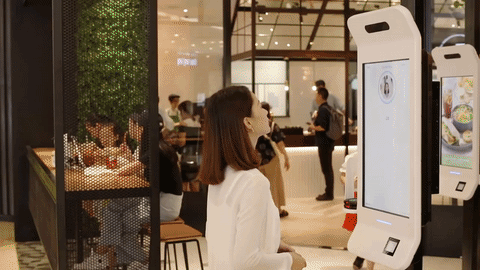 Thanh toan bang cach dung cuoi truoc camera hinh anh