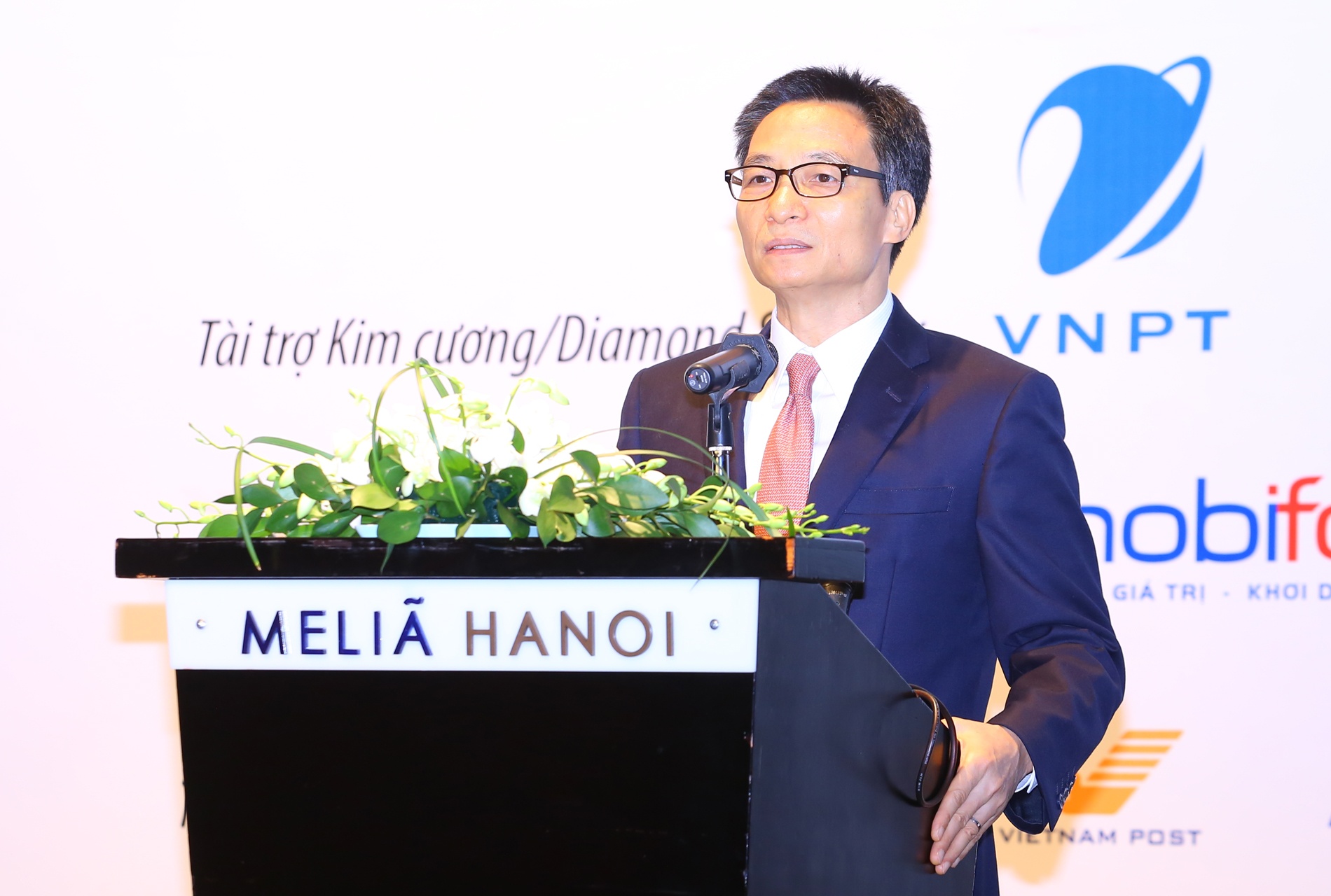 Pho thu tuong Vu Duc Dam: CNTT giup phat trien kinh te hieu qua hon hinh anh