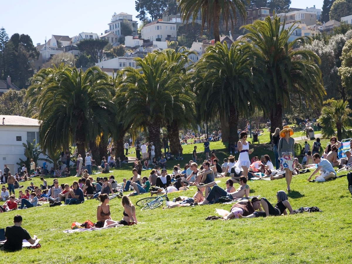 Mark Zuckerberg di xe gi anh 6