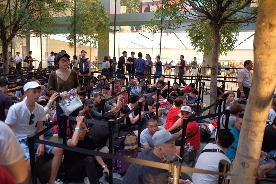 Apple Store nao loan anh 10