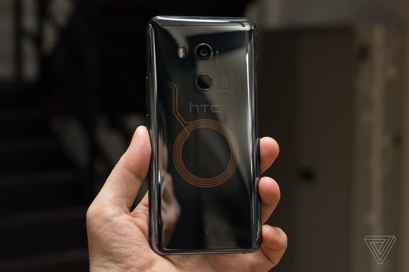 HTC U11+ ra mat anh 9
