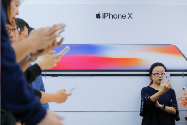 Giá iPhone X biến động ảnh 2 Gia iPhone X bien dong anh 2