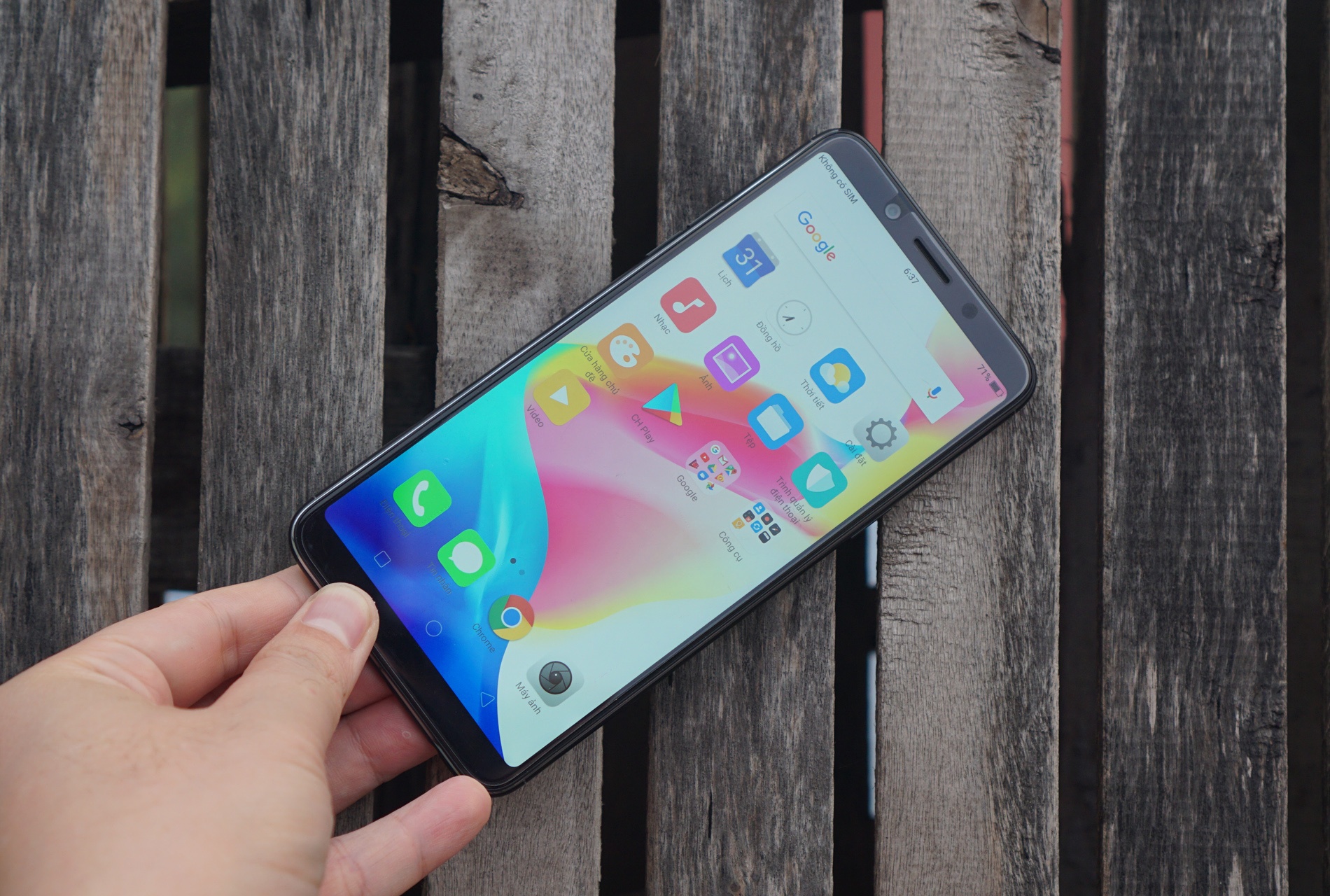 Mo hop Oppo F5: Di dong tam trung ngay cang hoan thien hinh anh