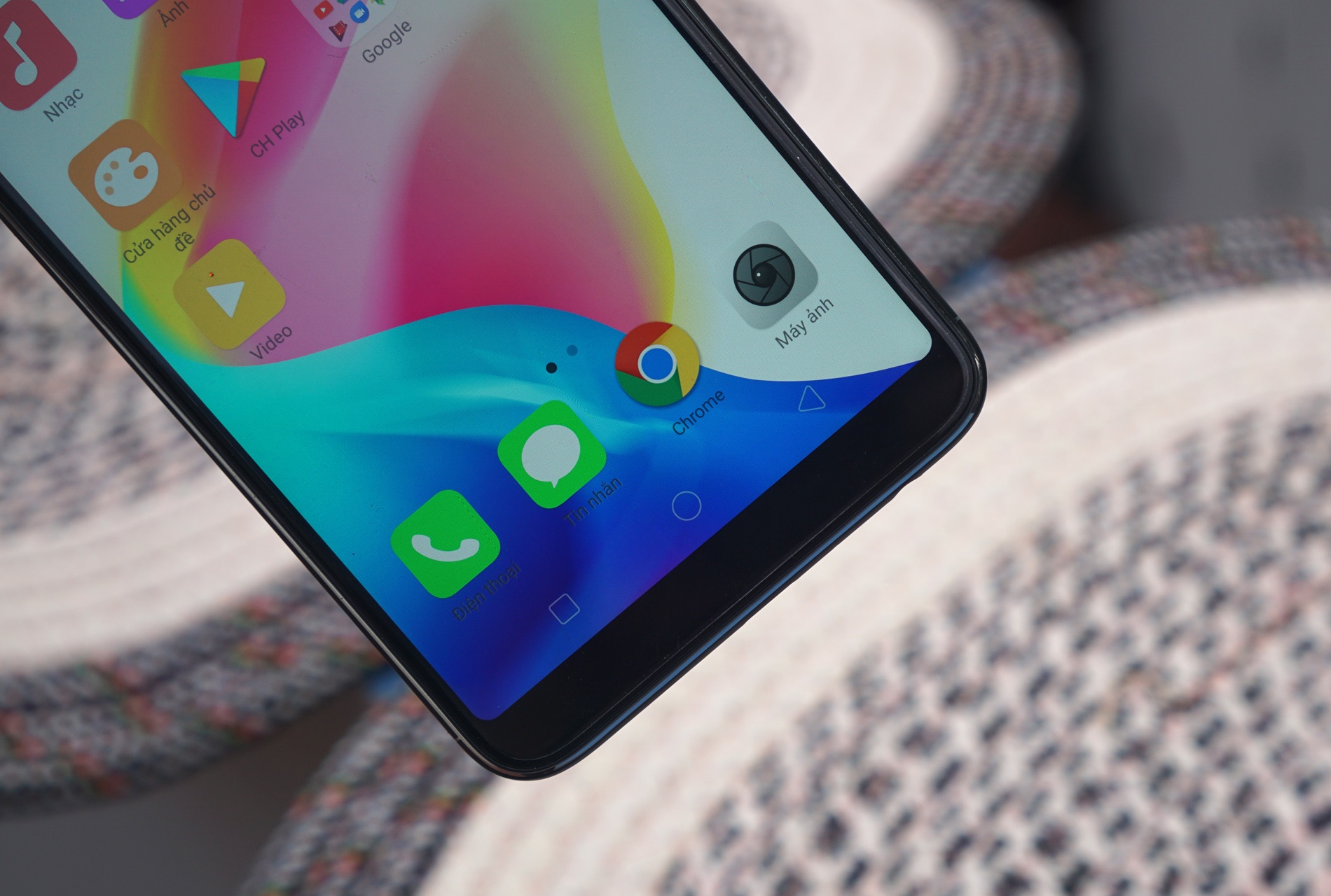 Mo hop Oppo F5 anh 5