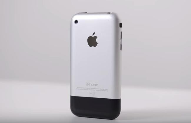 So sanh iPhone X va iPhone 2G hinh anh