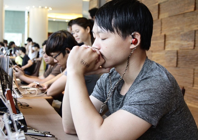 Trien lam tai nghe di dong lon nhat 2017 sap dien ra hinh anh